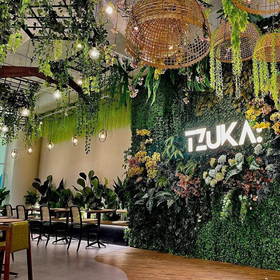 TZUKA: Cafe & Bistro restaurant